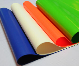 Materiál plachty z PVC